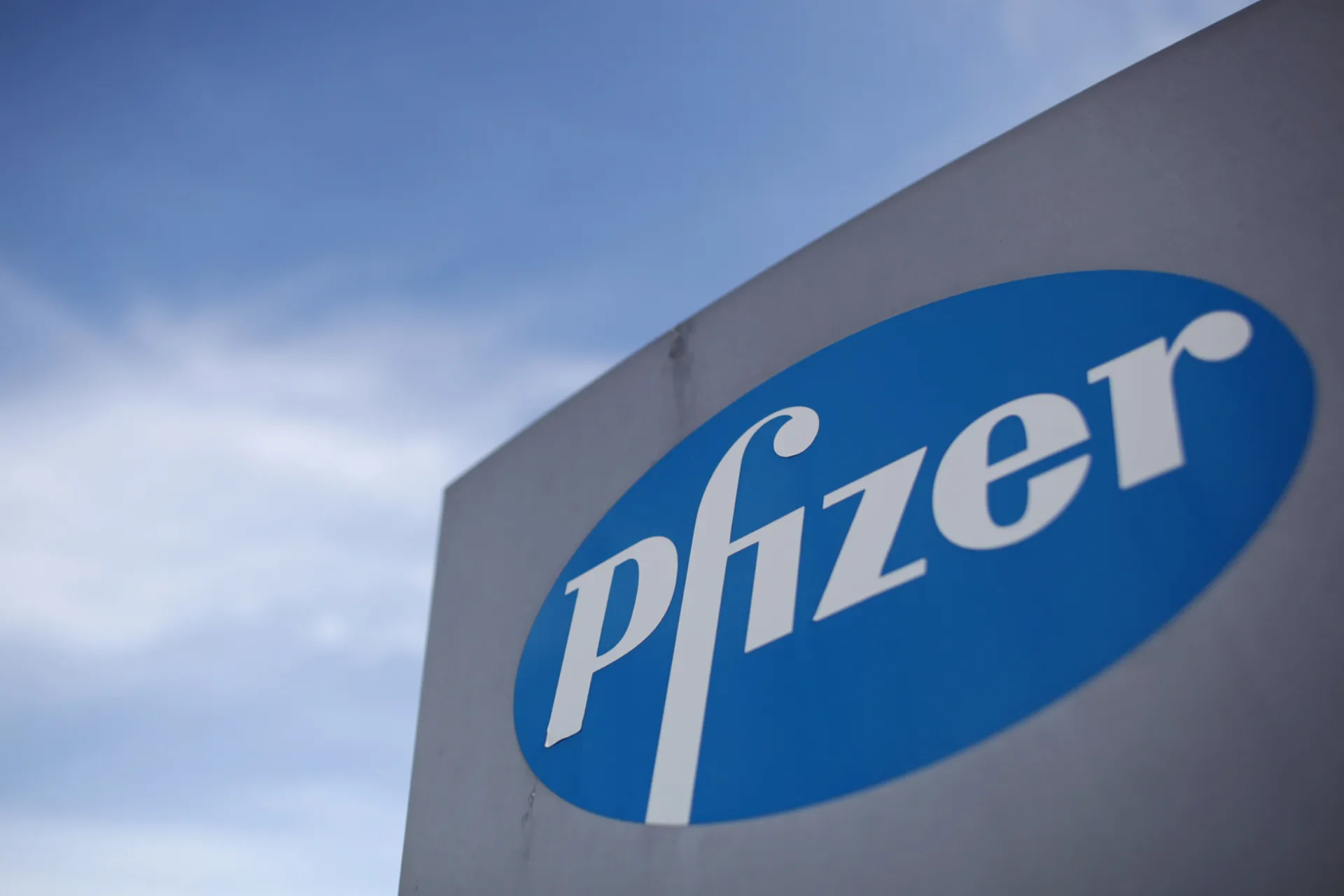 “Γάμος” αξίας 160 δισ. δολαρίων για Pfizer και Allergan