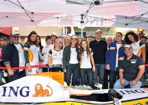 Στη φωτογραφία: η ομάδα της Renault F1 Στη φωτογραφία: η ομάδα της Renault F1