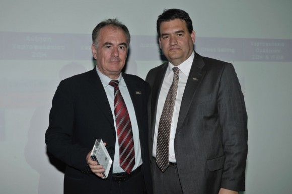 Δημήτρης Μπουτάκης, Διευθυντής Γραφείου - 2η θέση: Νέα Παραδοθείσα Παραγωγή Ασφαλίσεων Ζωής - 2η θέση: Διατηρησιμότητα Ασφαλίσεων Ζωής - 2η θέση: Αύξηση Χαρτοφυλακίου Γενικών Ασφαλίσεων Δημήτρης Μπουτάκης, Διευθυντής Γραφείου - 2η θέση: Νέα Παραδοθείσα Παραγωγή Ασφαλίσεων Ζωής - 2η θέση: Διατηρησιμότητα Ασφαλίσεων Ζωής - 2η θέση: Αύξηση Χαρτοφυλακίου Γενικών Ασφαλίσεων