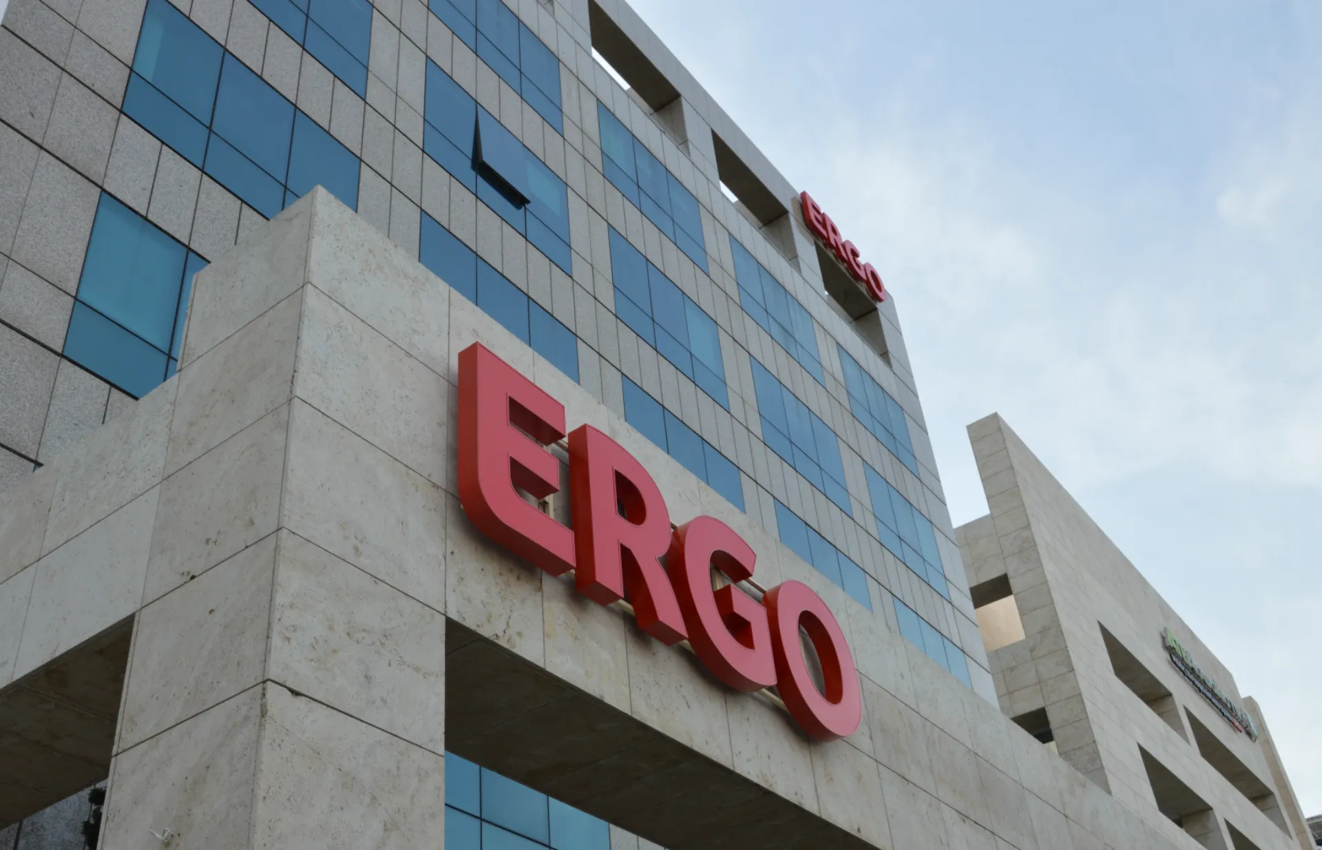 ERGO: Έκτακτος μηχανισμός προκαταβολών και κλιμάκια συνεργατών για τις φωτιές