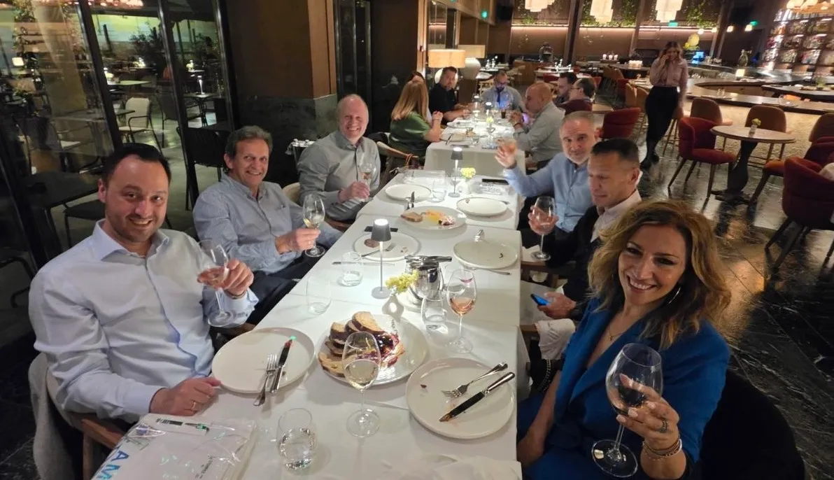 Διαμοιρασμός γνώσης στο MDRT Power Table στο Zappa