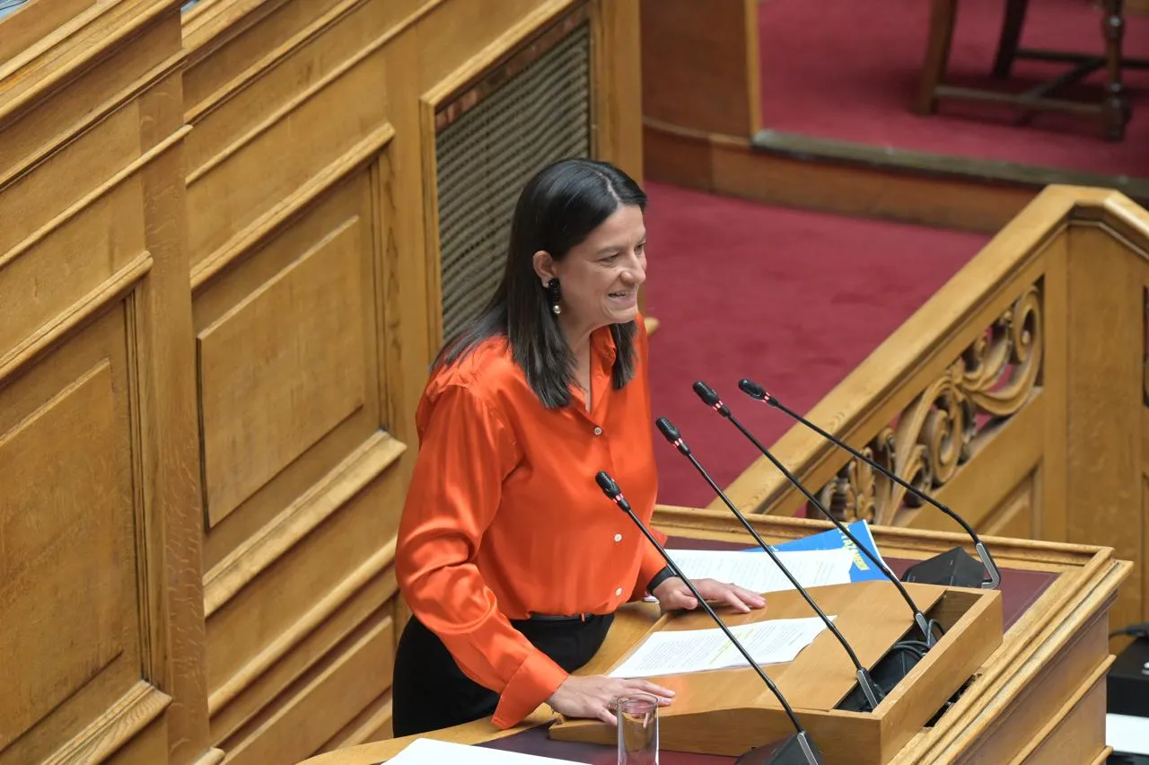 Η αύξηση μισθών μέσω συλλογικών συμβάσεων ανάχωμα στην ακρίβεια