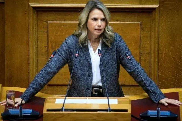 Ερώτηση στη βουλή για αυξήσεις έως 13% σε συμβόλαια υγείας