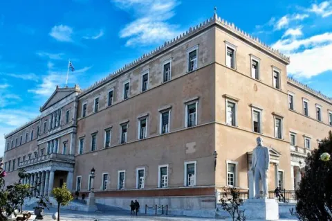 Ερώτηση στη βουλή για τη φερόμενη εξαγορά του ΙΑΣΩ