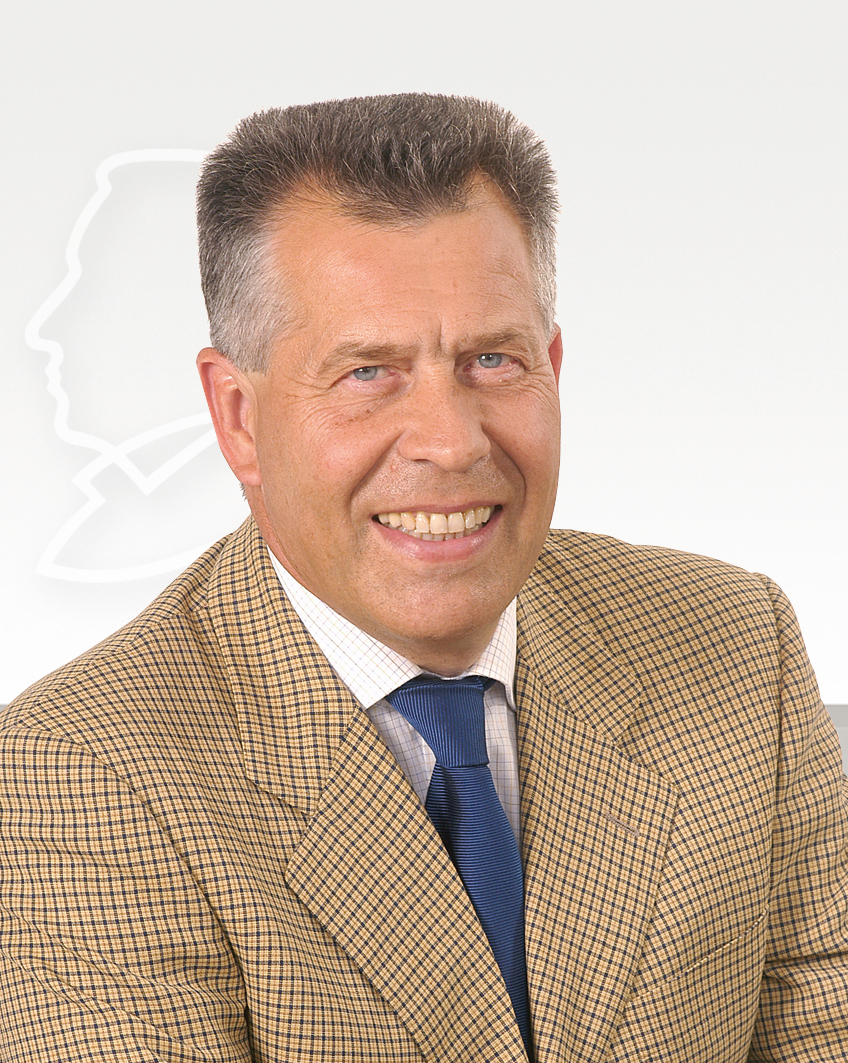 Δρ.Ρ.Βέμπερ: Ο Πρωθυπουργός μου Ζήτησε να Μεσολαβήσω για το Μέλλον των Επιμελητηρίων