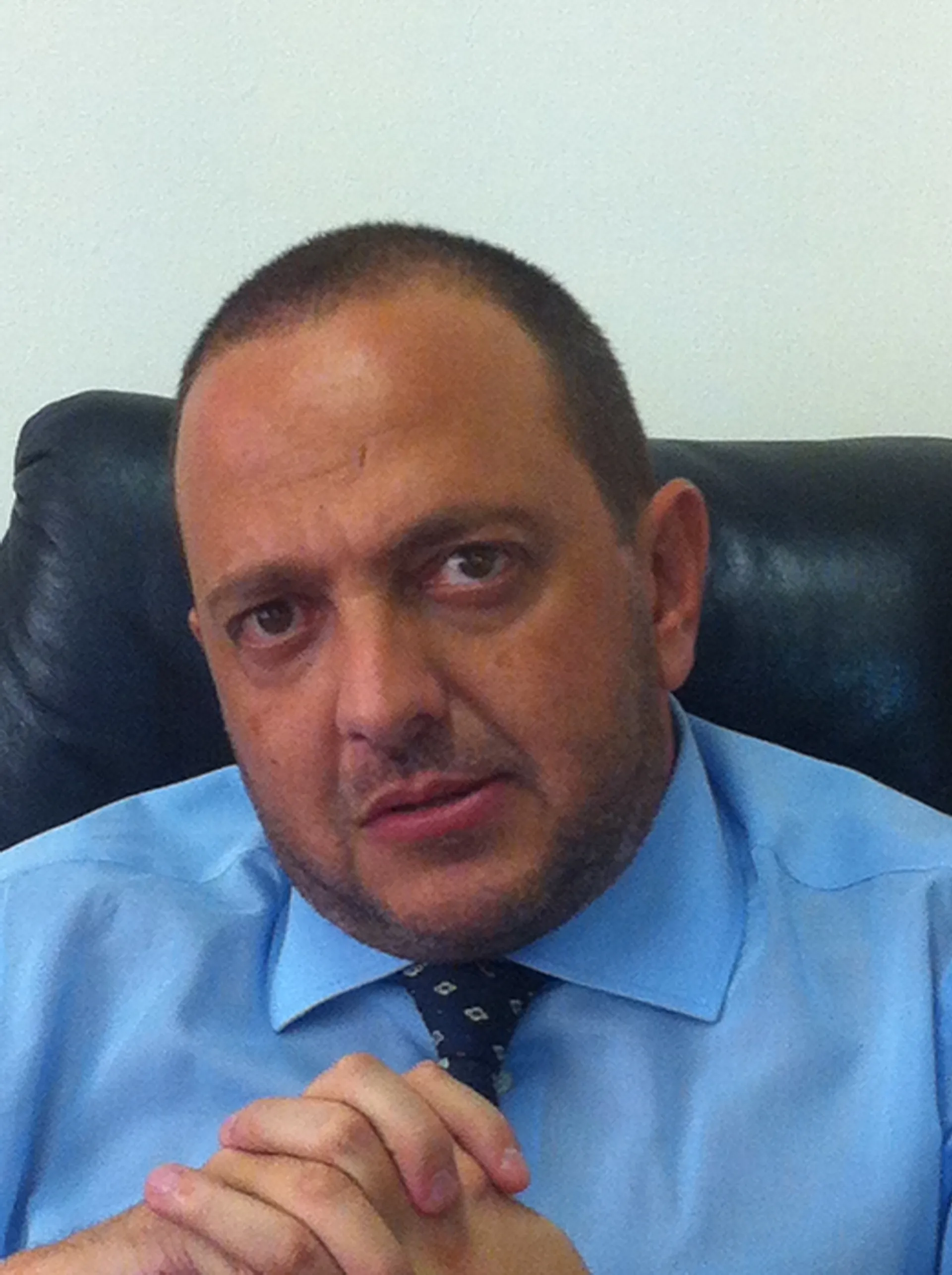 Ο Νίκος Σταματόπουλος Τιμά τον Βασίλη Βαβυλουσάκη