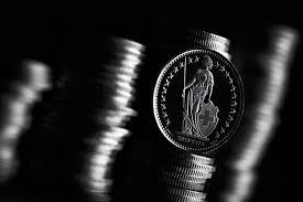 Τερματίζεται ο περιορισμός του Ελβετικού Φράγκου