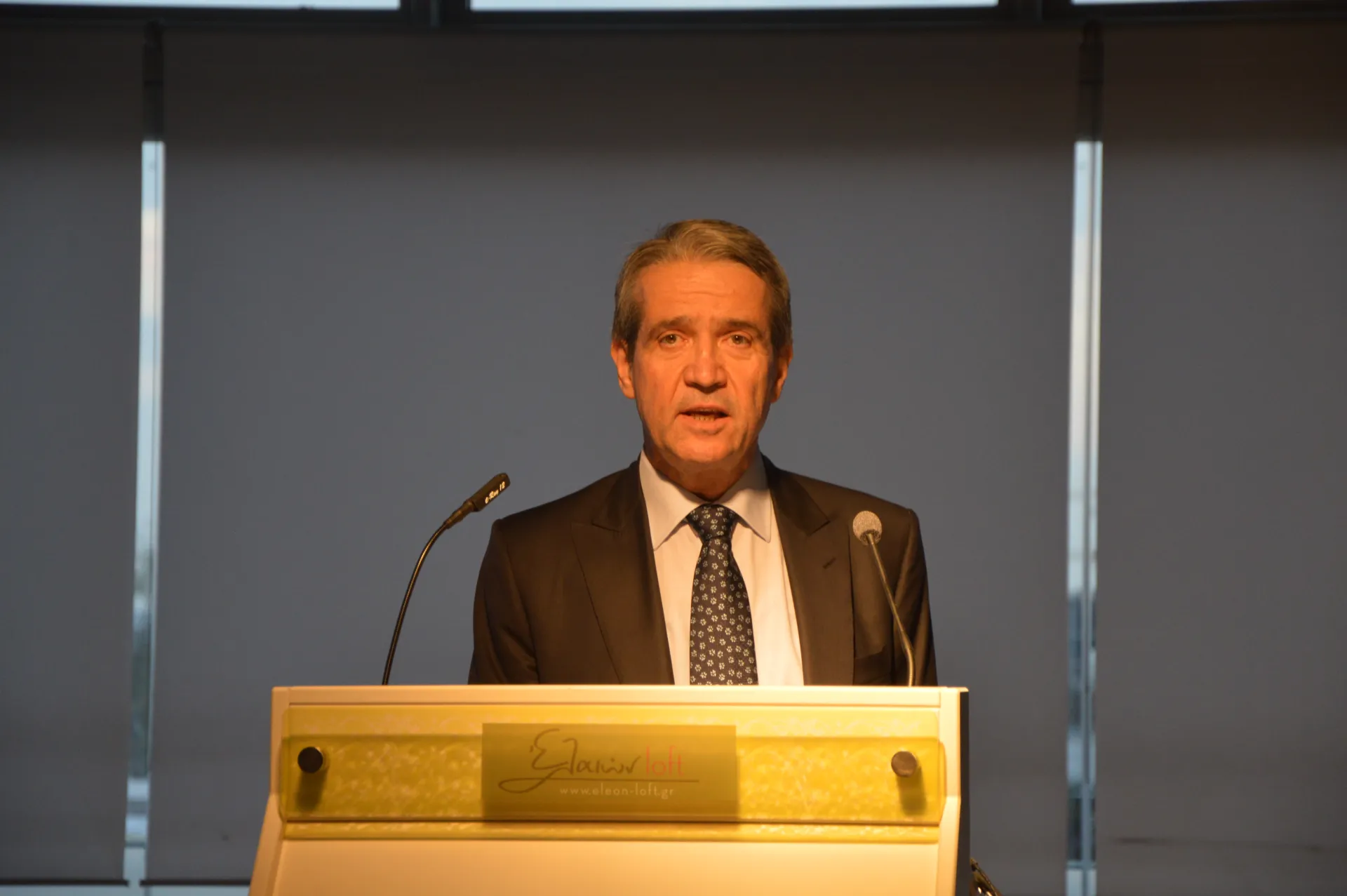 Γνωρίστε την Οικογένεια της Επιθεώρησης Χρυσολόγου