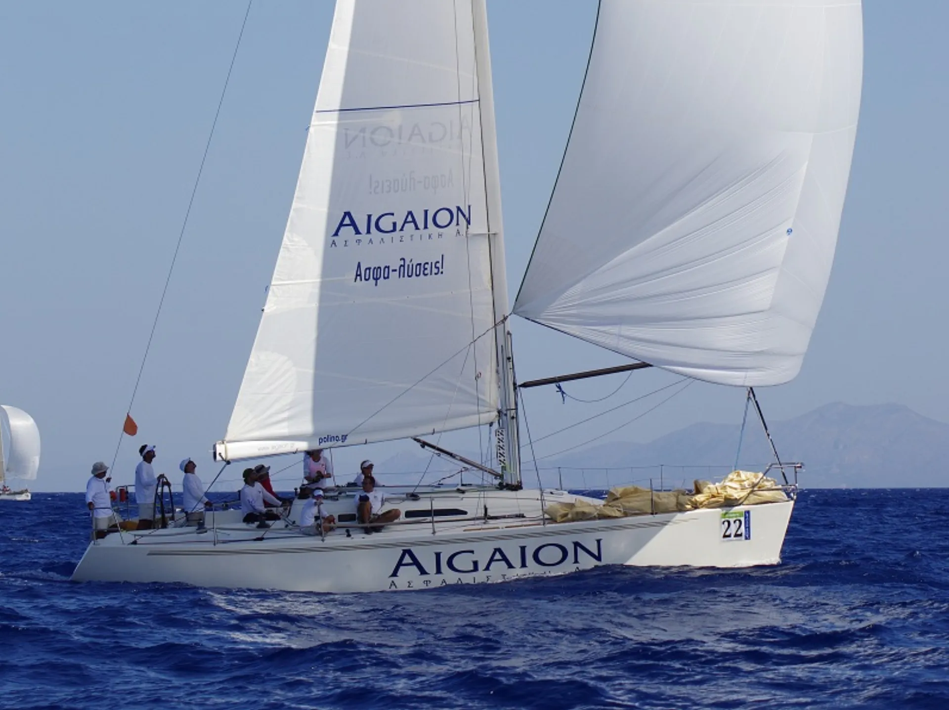 AIGAION Ασφαλιστική: Χορηγός του ιστιοπλοϊκού αγωνιστικού σκάφους ΑΠΗΔΑΛΟΣ ΝΑΥΣ