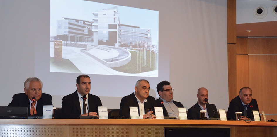 (Από αριστερά) Οι κ. Γ. Μπασδάνης, Α. Ανδρέου, Χρ. Ευθυμιάδης, Α. Σιούτας, Απ. Λαμπανάρης, Α. Μπέκος.