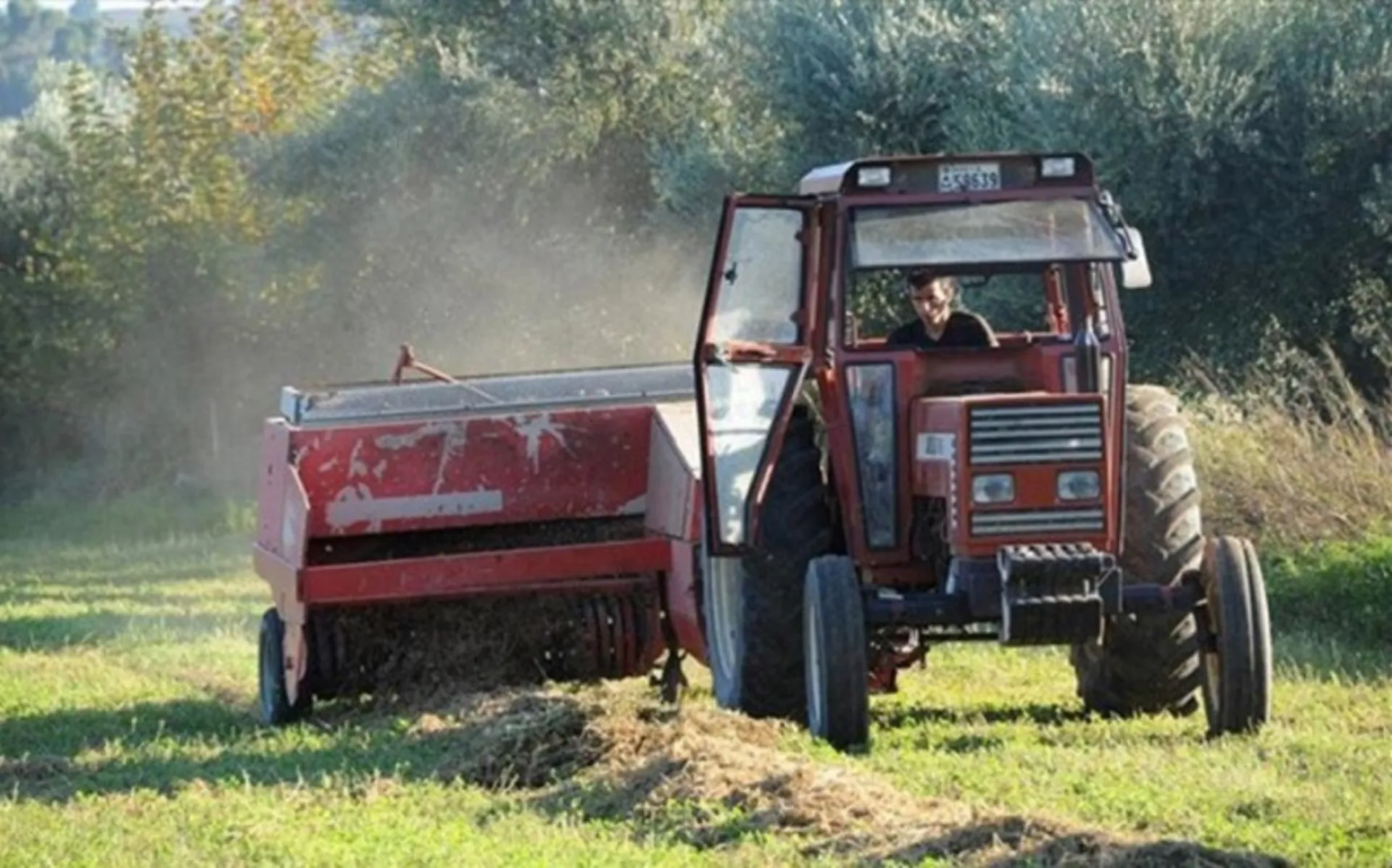 Εκτός νομοσχεδίου πρόωρες συντάξεις και φορολόγηση αγροτών