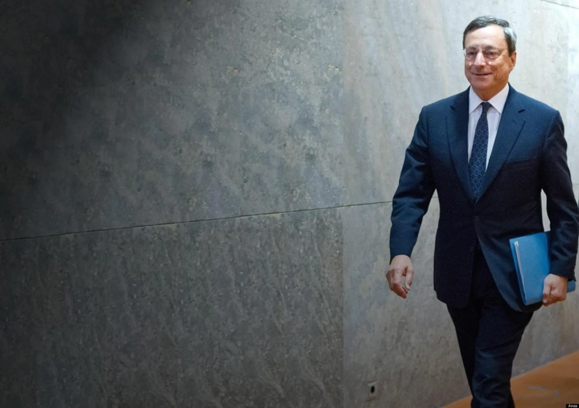 Ντράγκι: Η ΕΚΤ επέμενε να μη γίνει “κούρεμα” καταθέσεων στην Ελλάδα