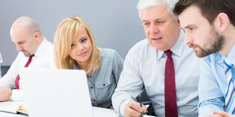 Πώς να κρατάτε αφοσιωµένους τους µεγαλύτερους ηλικιακά υπαλλήλους