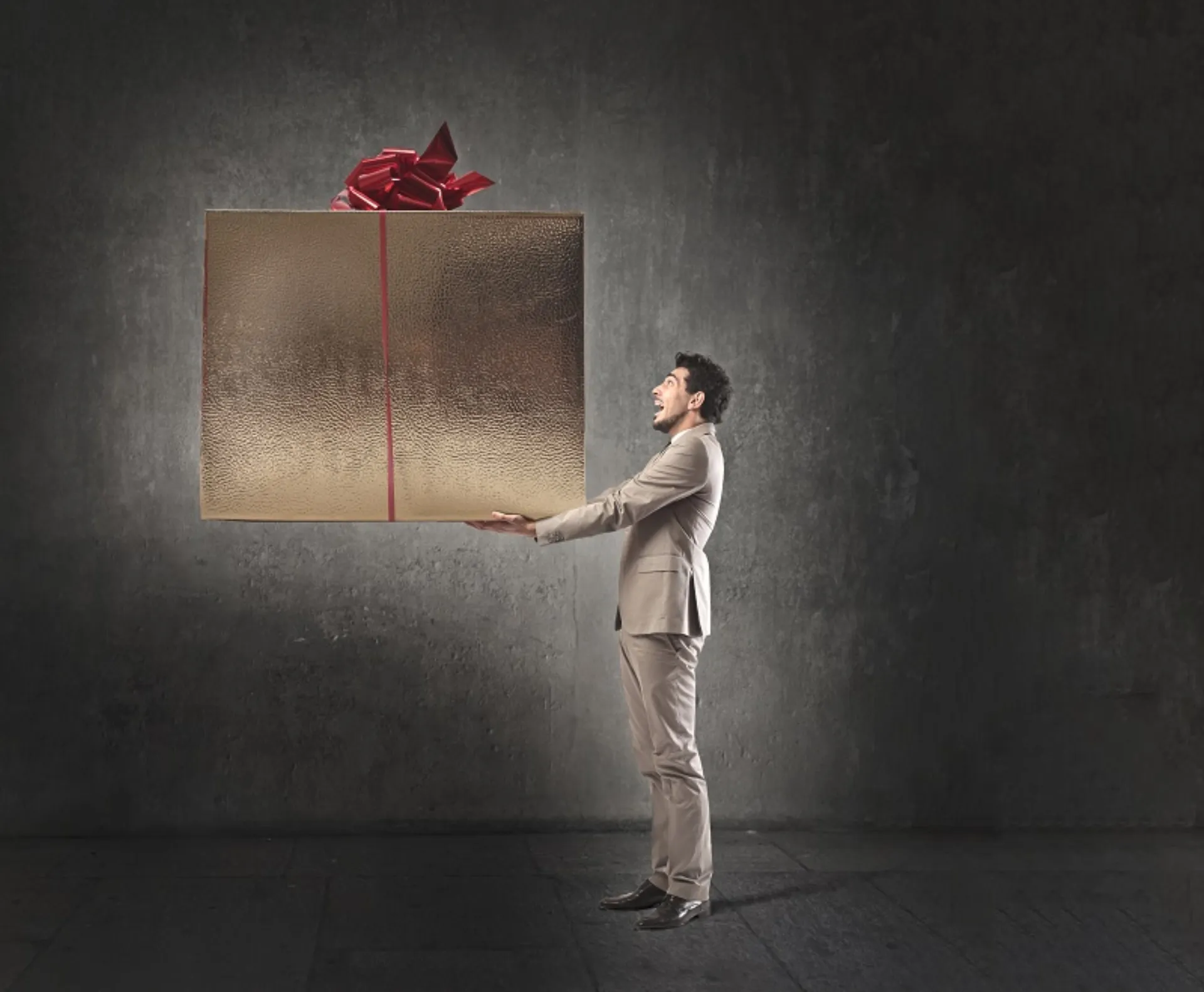 Παράγει περισσότερο όποιος αμείβεται περισσότερο;