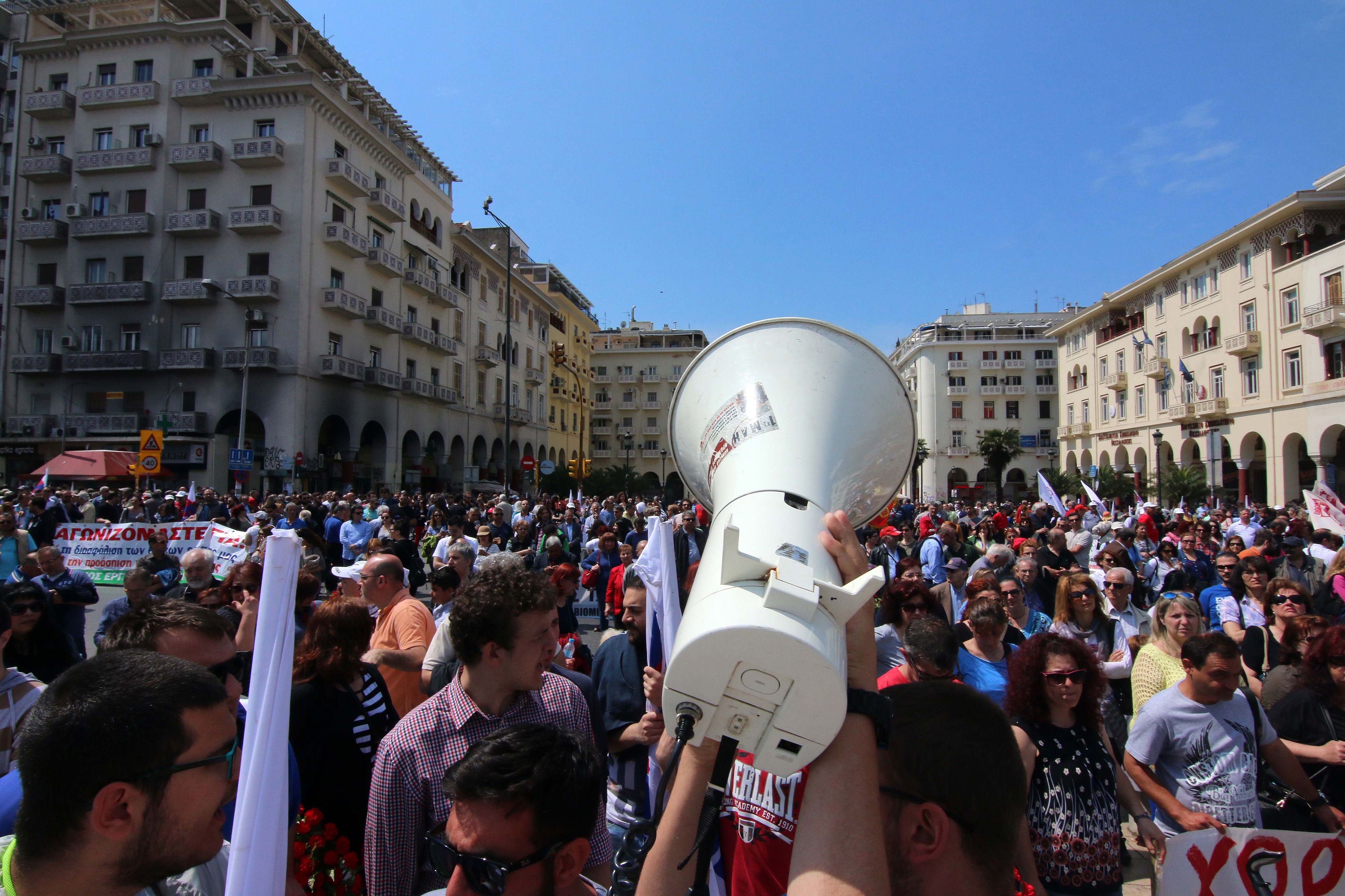 Στο δρόμο κατεβαίνουν οι ασφαλιστές της Θεσσαλονίκης
