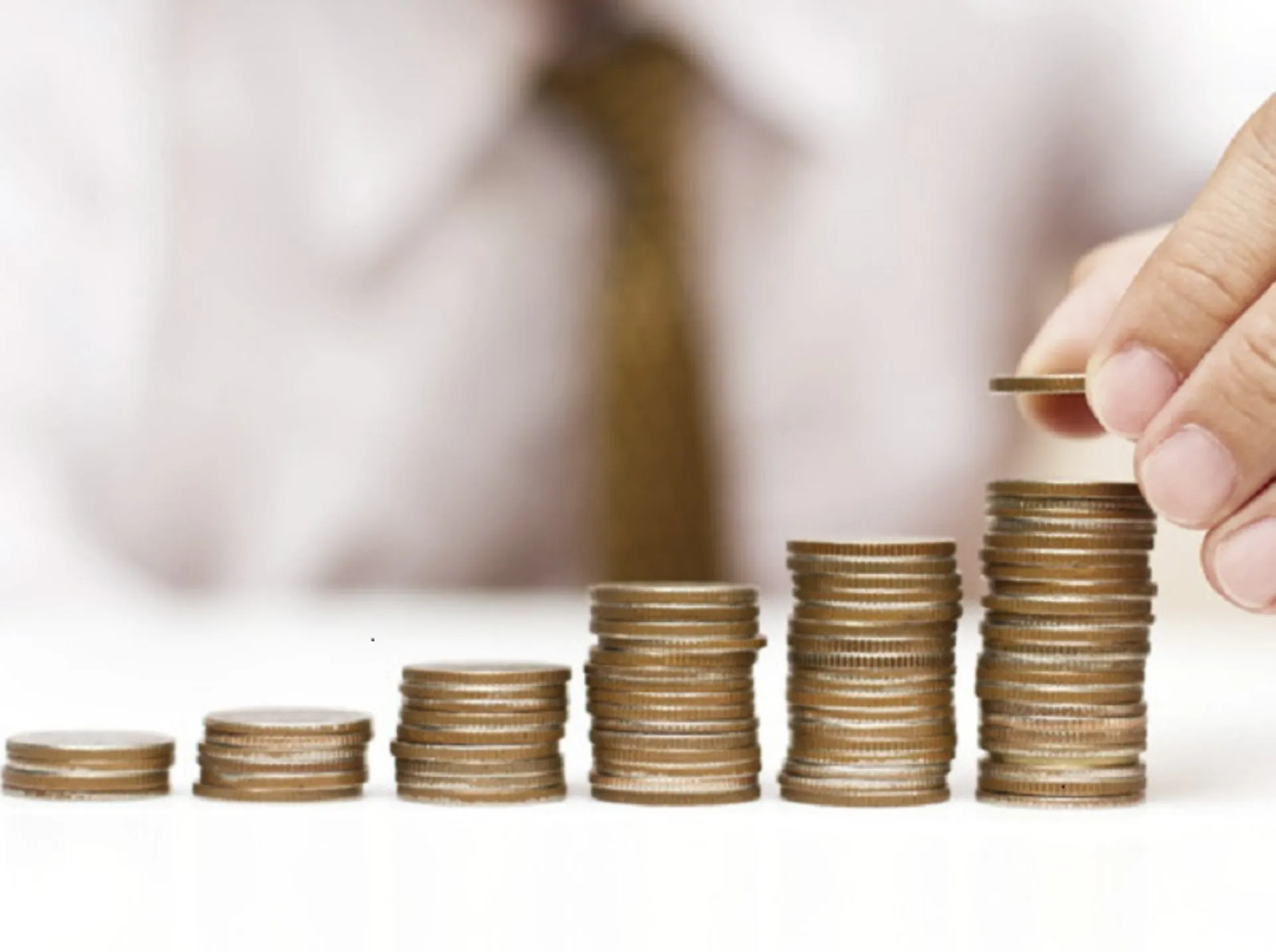 Πόσο “ψαλιδίστηκε” το έλλειμμα του Επικουρικού Κεφαλαίου