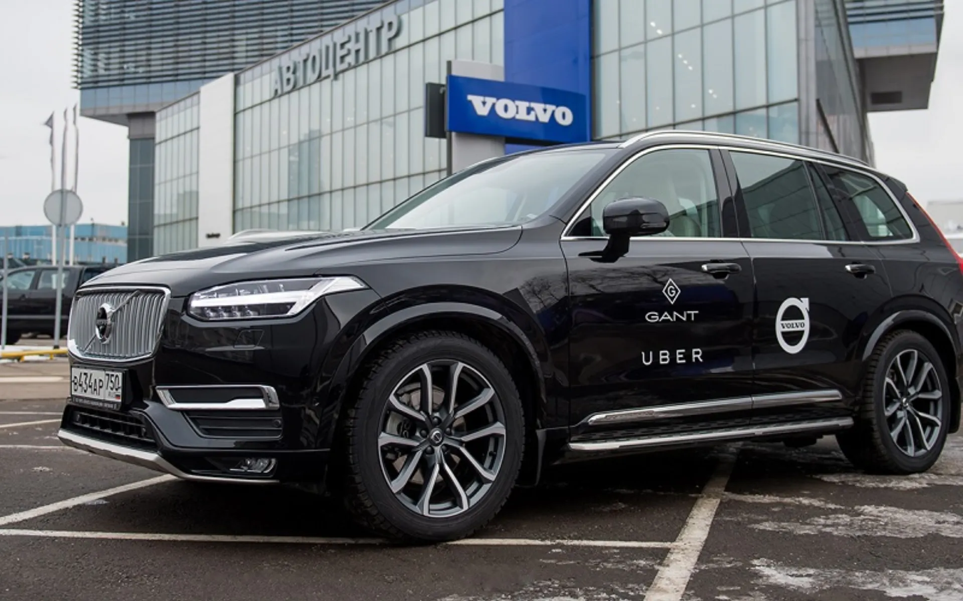 Αυτόνομα ταξί από την Volvo και την Uber