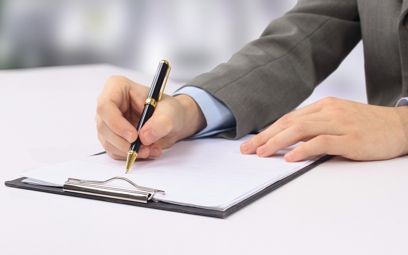 Πλειοδοτικός διαγωνισμός για δύο ακίνητα άνω του 1,2 δις της Commercial Value