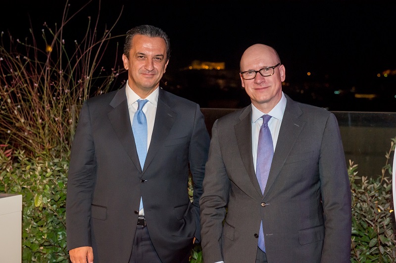 (από αριστερά) Θεόδωρος Κοκκάλας, CEO εταιρeιών του ομίλου ERGO στην Ελλάδα και Dr. Markus Riess, Πρόεδρος Ομίλου ERGO