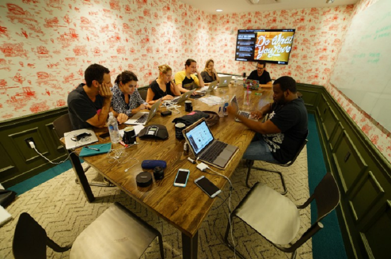 Πόσα συμβόλαια πούλησε η Lemonade σε 48 ώρες;