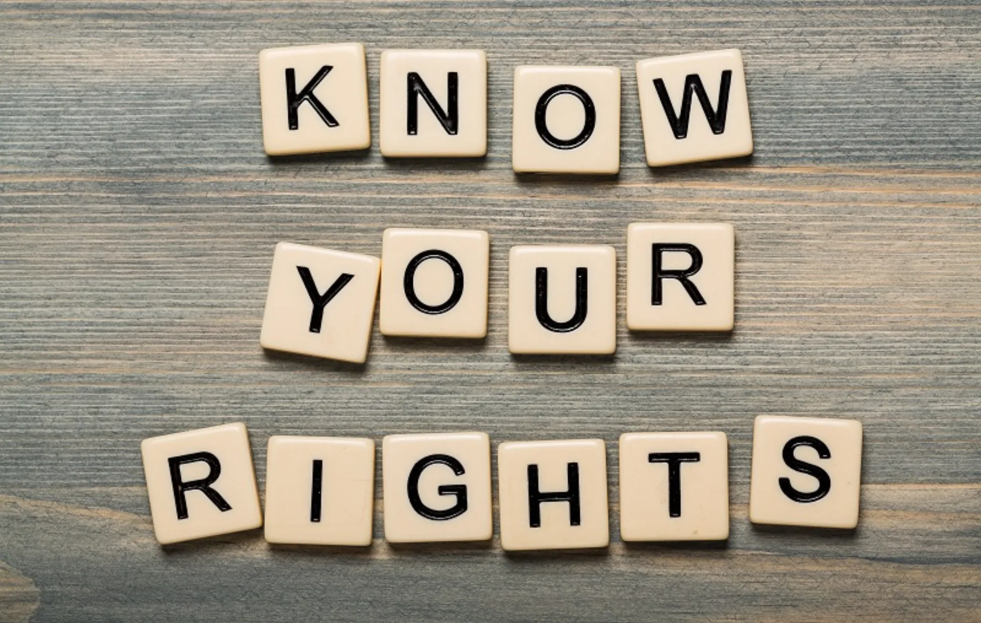 Παράσταση διαμαρτυρίας από τους ασφαλιστές του Ρεθύμνου