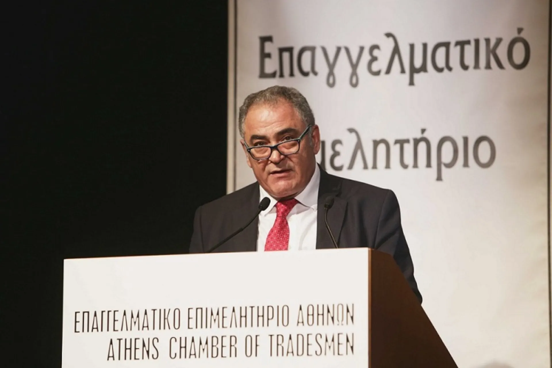 Ι. Χατζηθεοδοσίου: Η κλεψύδρα αδειάζει και ακόμα να δούμε πράξεις