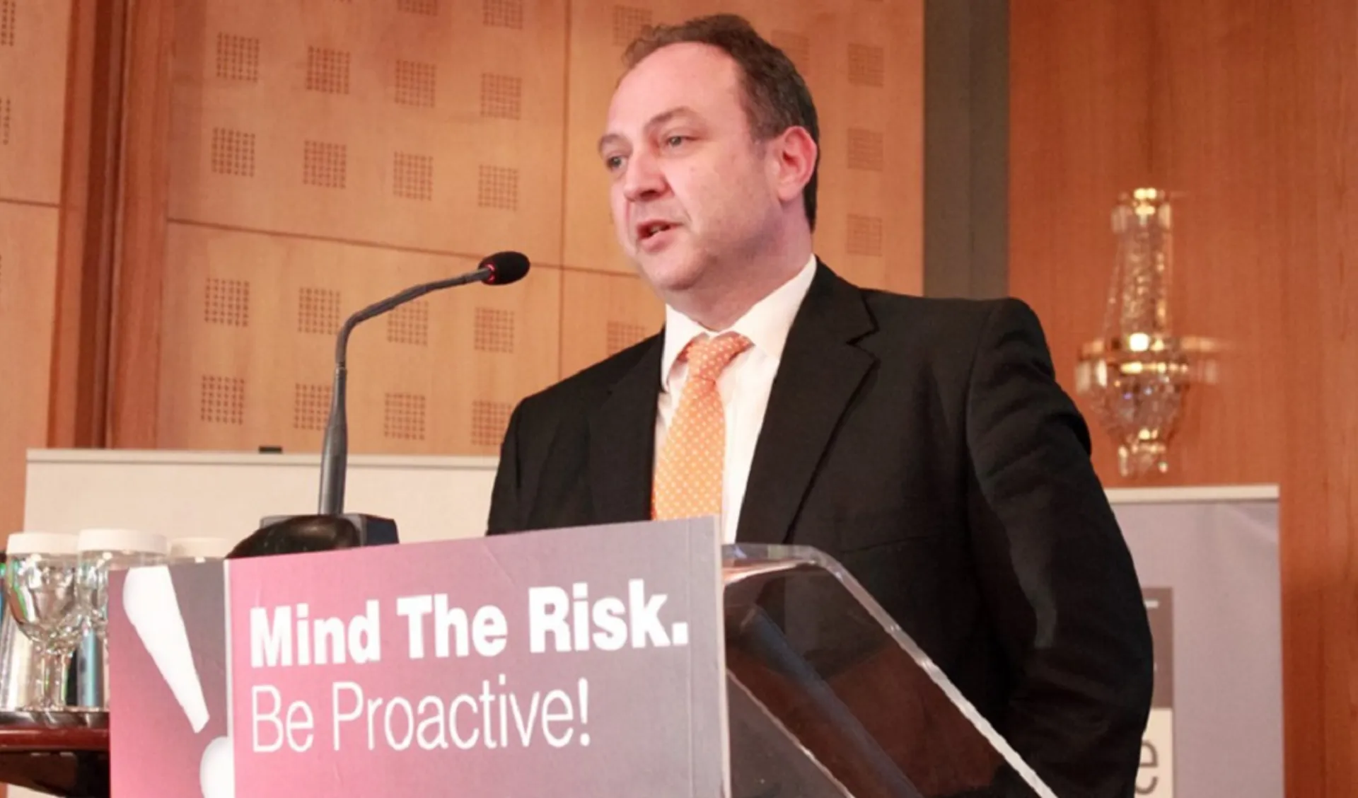 Τάσεις που διαμορφώνουν την παγκόσμια ασφαλιστική αγορά το 2024