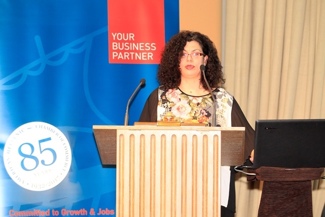 Μαρία Καραμεσίνη