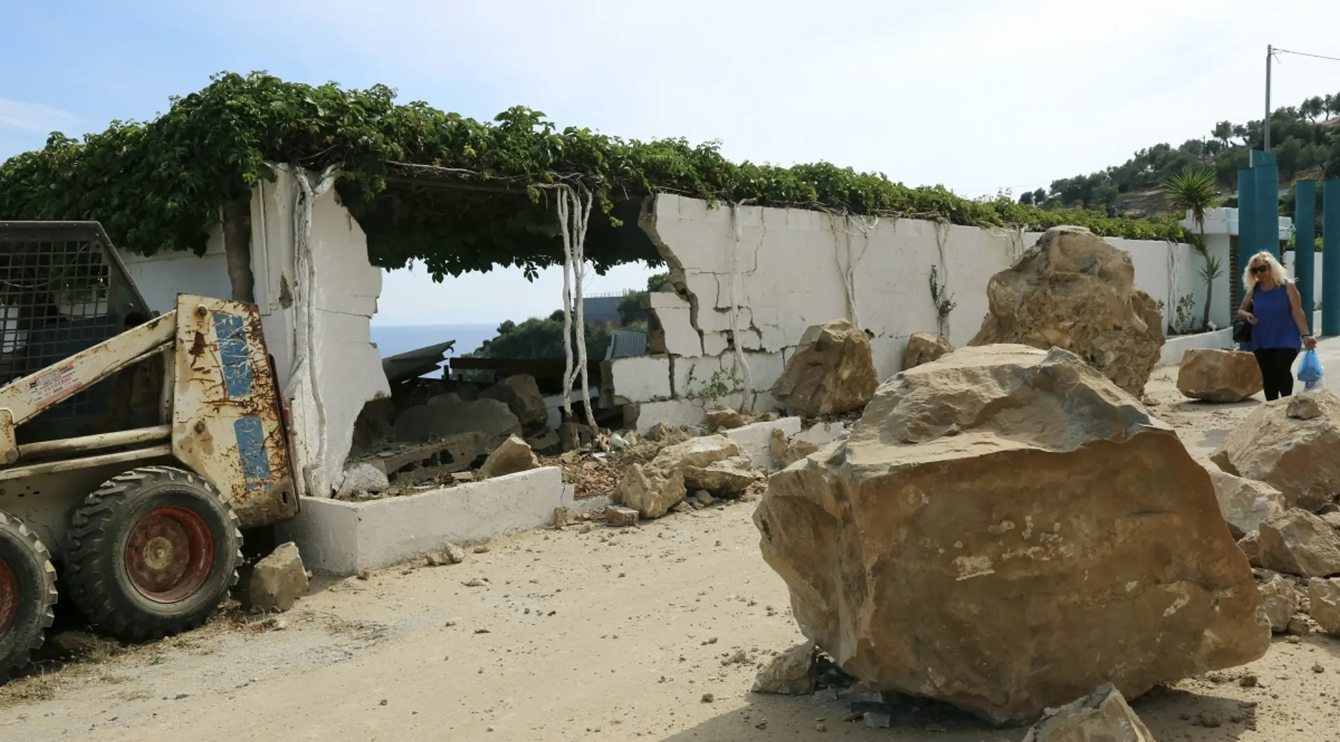 Οι κατοικίες έπρεπε να έχουν ασφαλιστεί στη Λέσβο