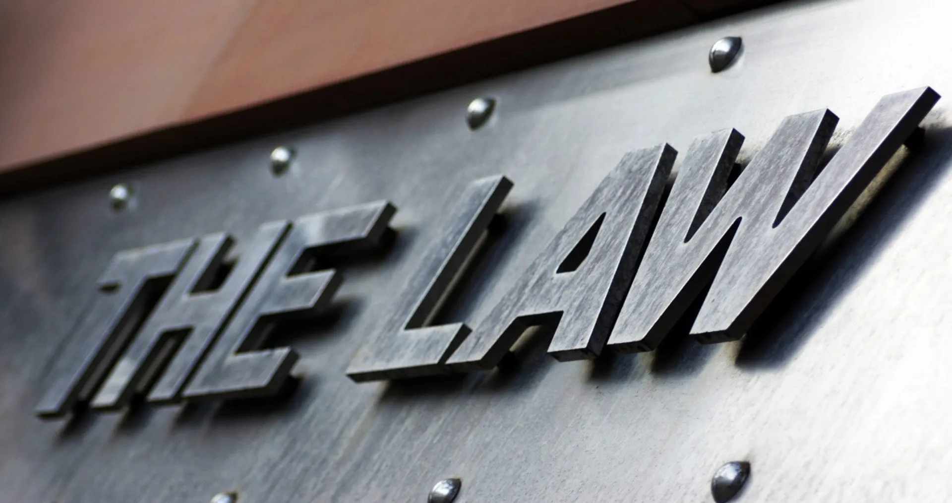 3,1 εκατ. τα συμβόλαια με νομική προστασία στην Ελλάδα