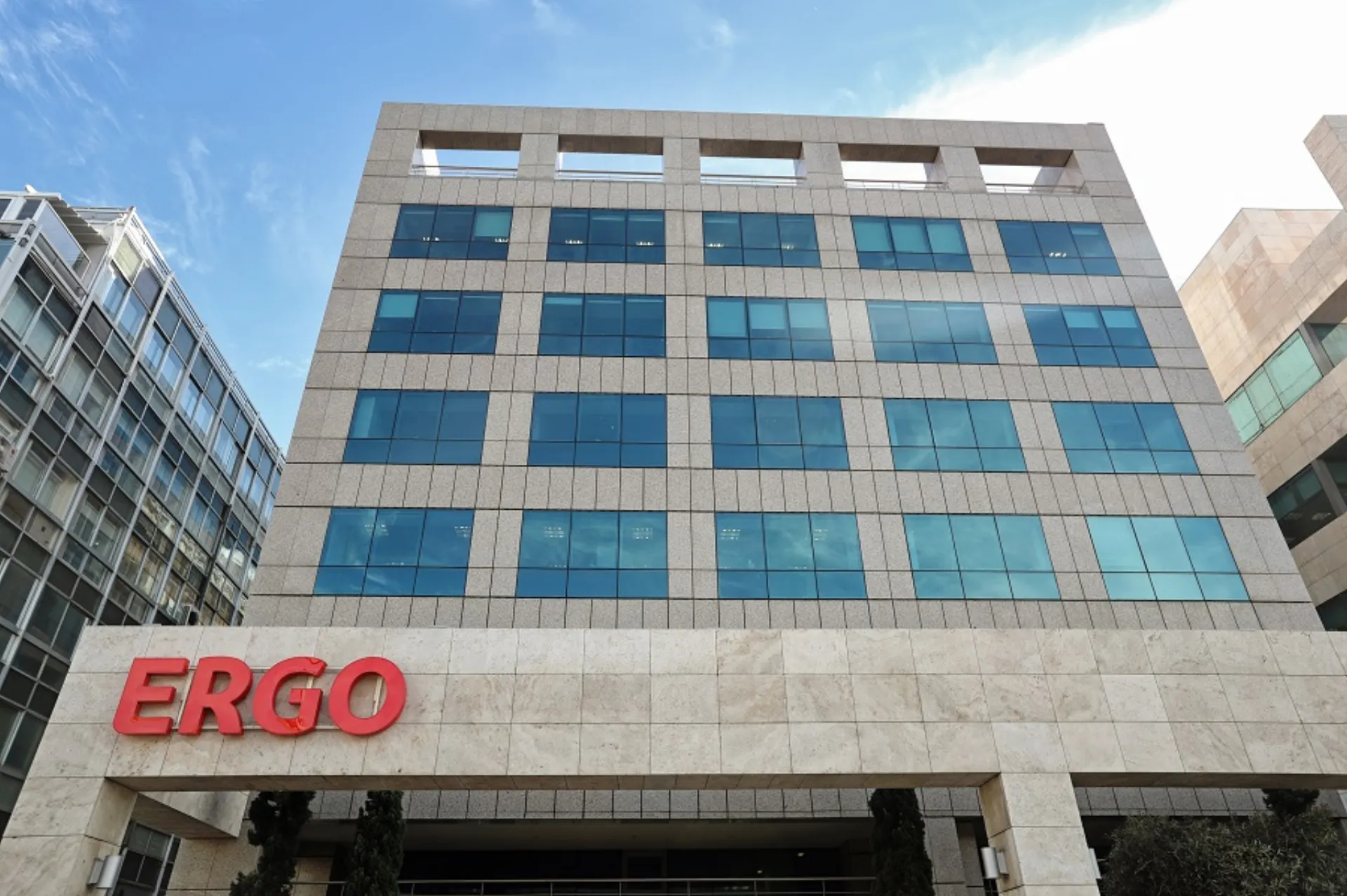 Η “ERGO Ασφαλιστική” αποκτά τις μετοχές της “DAS Hellas” με στόχο την απορρόφησή της