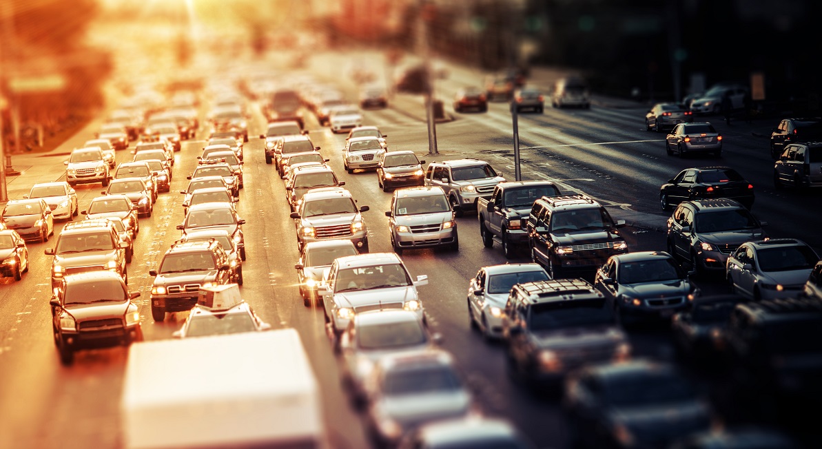 Πιο χαλαρά τα μέτρα για τους ανασφάλιστους: Στο εξάμηνο η αστυνομική παρέμβαση