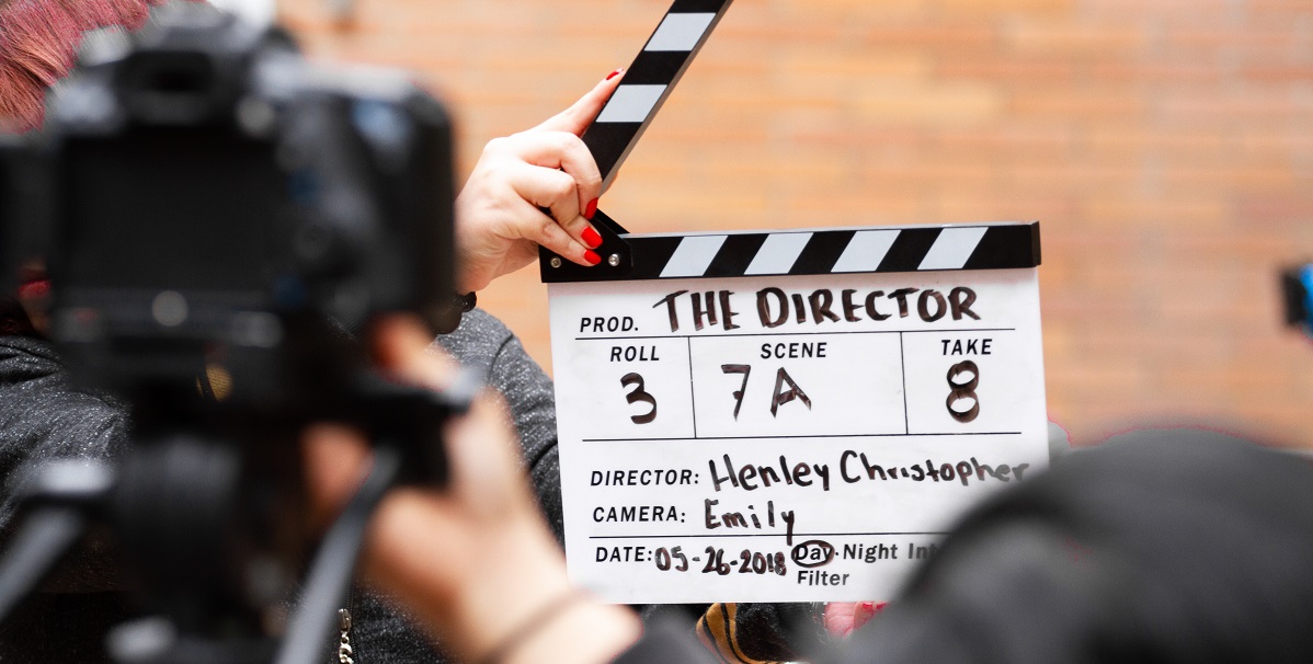 Πού κάνουν «rec» και πού «cut» οι ασφαλιστικές στη διαφήμιση