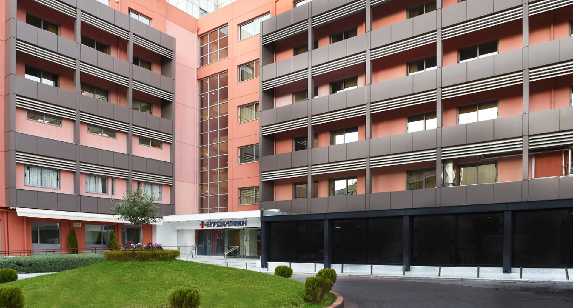 Η Ευρωκλινική συμμετέχει στις εξελίξεις για την χειρουργική αντιμετώπιση του καρκίνου του Παχέως Εντέρου & του Ορθού