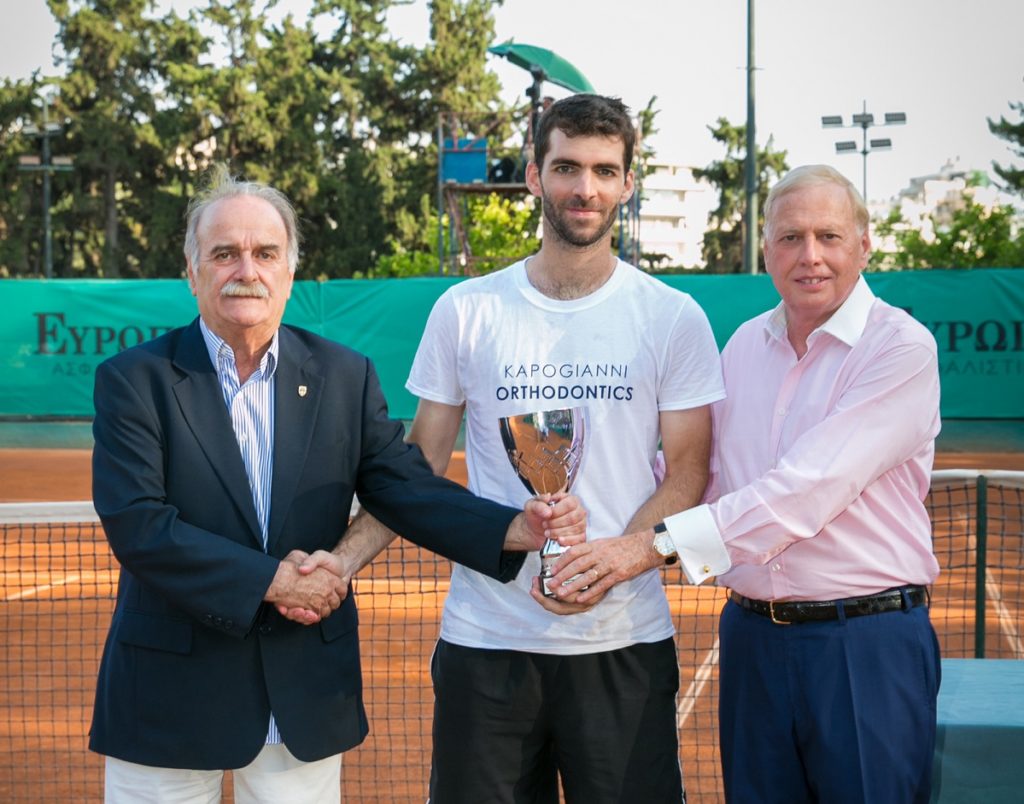 Σπύρος Ζαννιάς Πρόεδρος της Ελληνικής Φίλαθλης Ομοσπονδίας Αντισφαίρισης (Ε.Φ.Ο.Α.), Χάρης Καπόγιαννης, Νικόλαος Μακρόπουλος