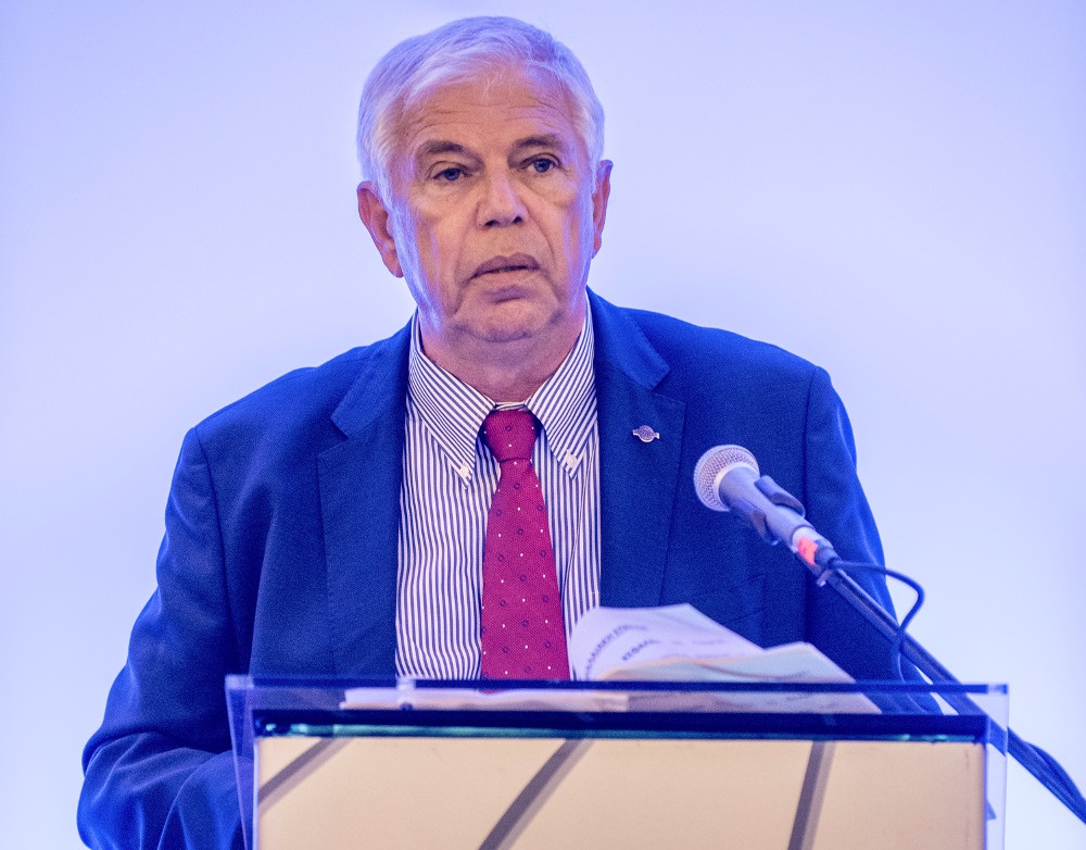 Λουκάς Κορομπίλης