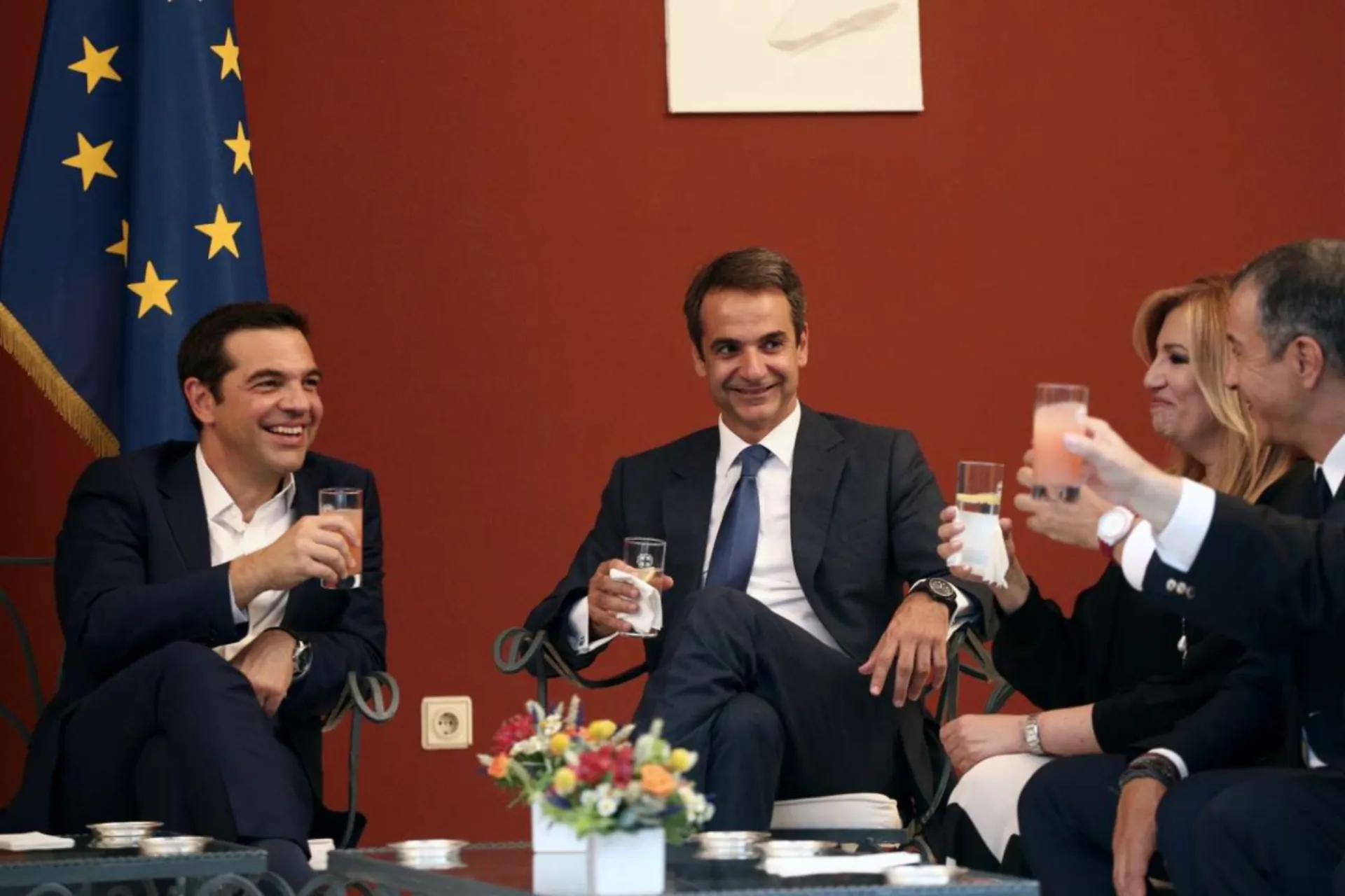 Όλοι χαρούμενοι από τις Βουλευτικές Εκλογές