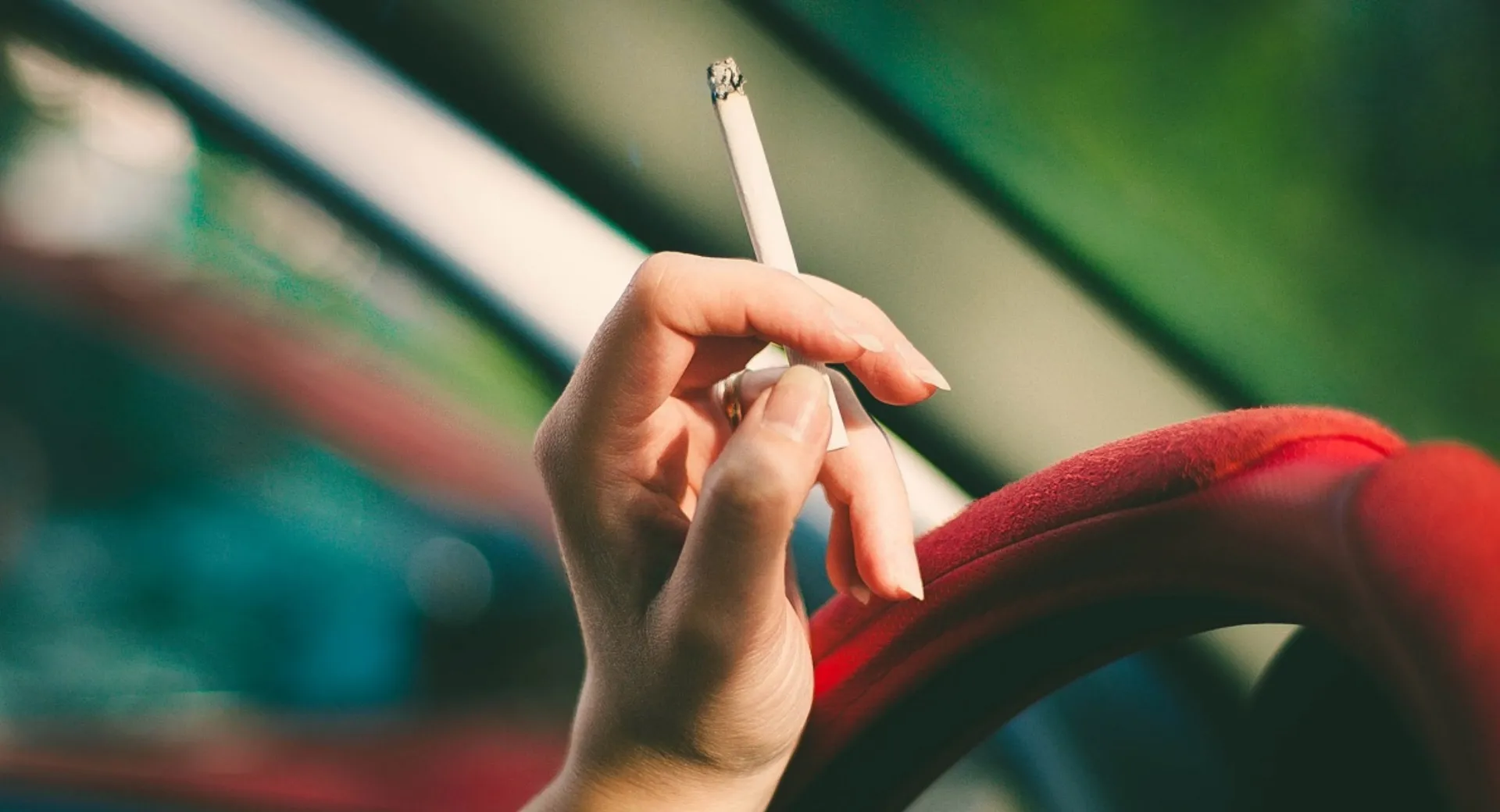 Πρόστιμα έως και 10.000 ευρώ σε όσους παραβαίνουν τον αντικαπνιστικό