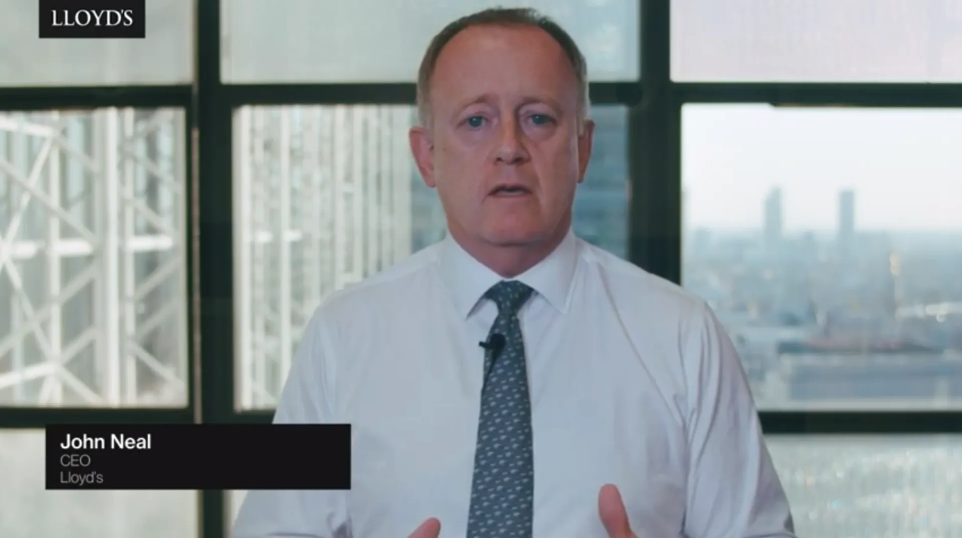 J. Neal: Οι παγκόσμιοι κίνδυνοι αυξάνουν τη ζήτηση για ασφάλιση