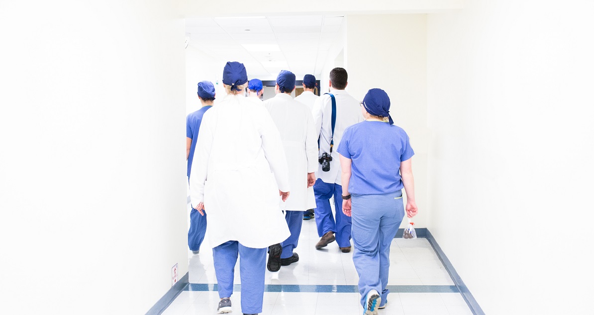 Πρόταση του Ιατρικού Συλλόγου για συμβάσεις των δημοσίων νοσοκομείων με ασφαλιστικές