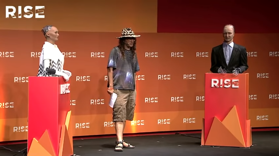 2 robot μιλούν για το μέλλον της ανθρωπότητας