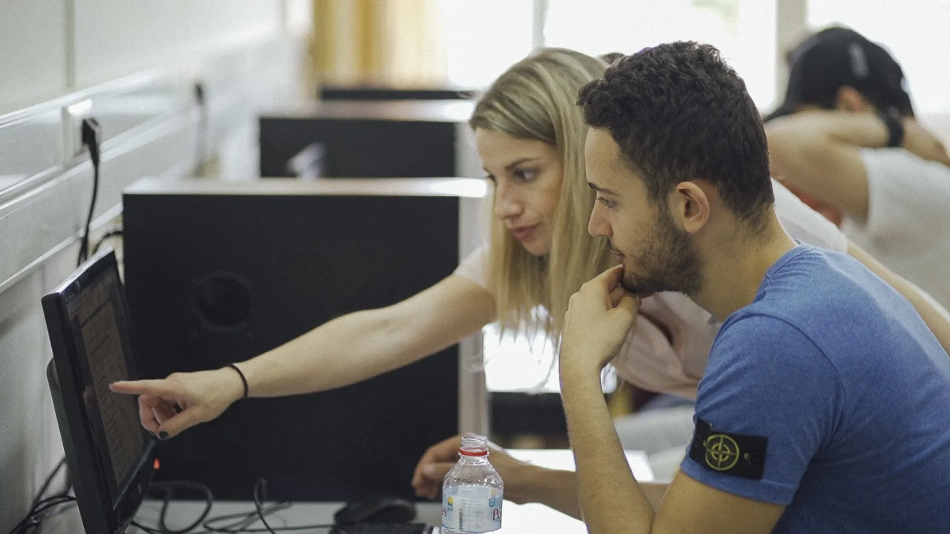 Πλατφόρμα επαγγελματικού προσανατολισμού προσφέρουν σε 50 σχολεία NN και JAG/ΣΕΝ