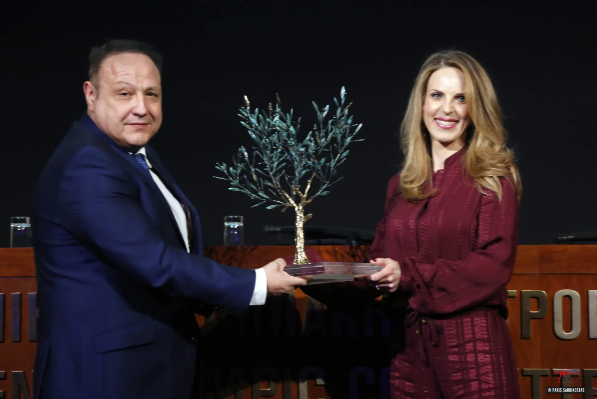 ΝΝ Hellas: Βραβεύτηκε για την υποστήριξή της στην Ελληνική Ολυμπιακή Ομάδα