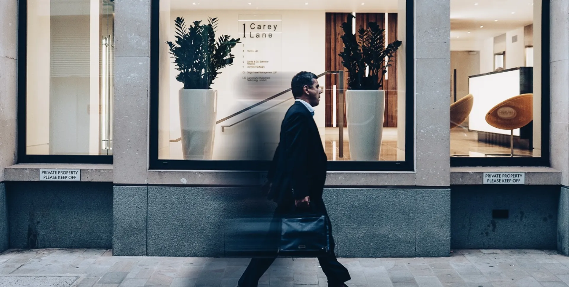 Ασφαλίσεις πιστώσεων: Γιατί μέσα πάμε καλά κι έξω μετ´ εμποδίων