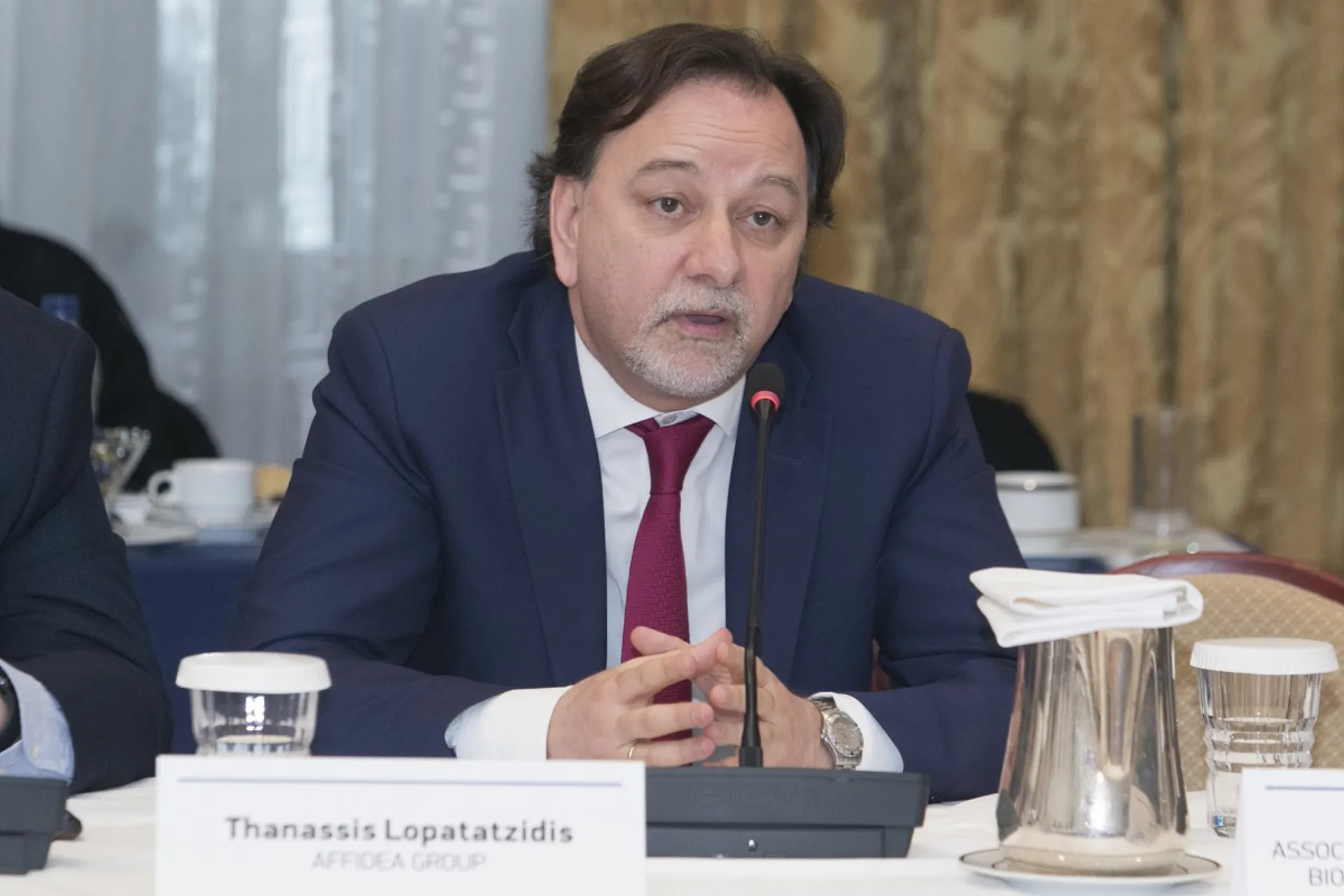 Θ. Λοπατατζίδης: Πώς καλύπτουν οι ασφαλιστικές εταιρείες στις ΗΠΑ τον κορωνοϊό