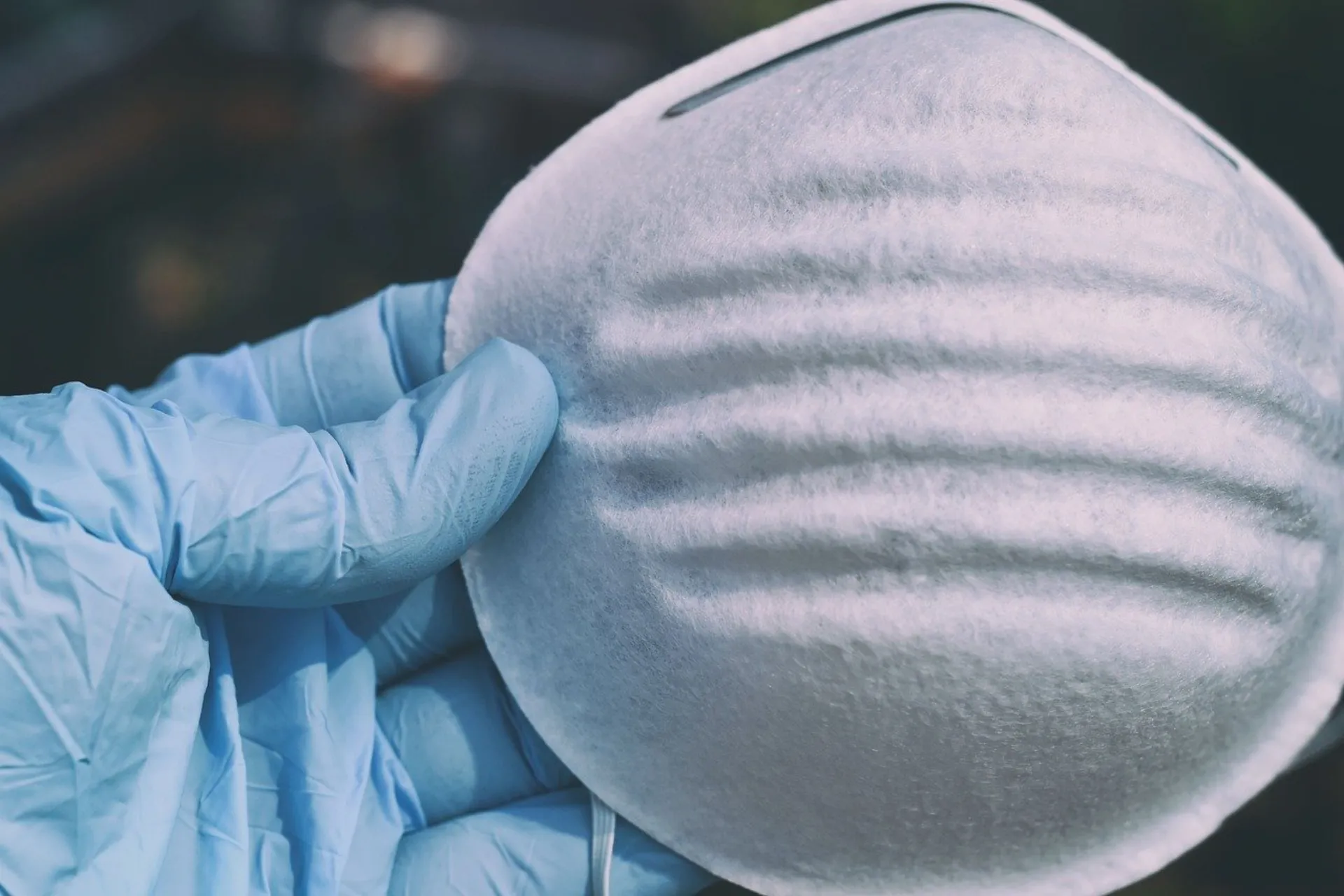 Λιγότερο χρόνο διαρκούν τα αντισώματα σε ασυμπτωματικούς ασθενείς με κορωναϊό