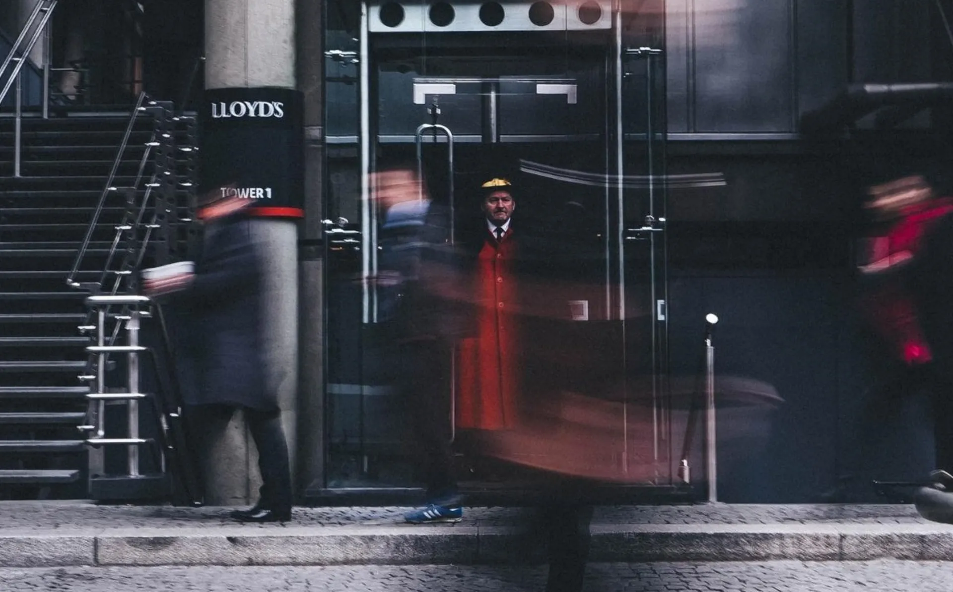 Οι Lloyd’s καλύπτουν τη διανομή του εμβολίου για τον Covid-19