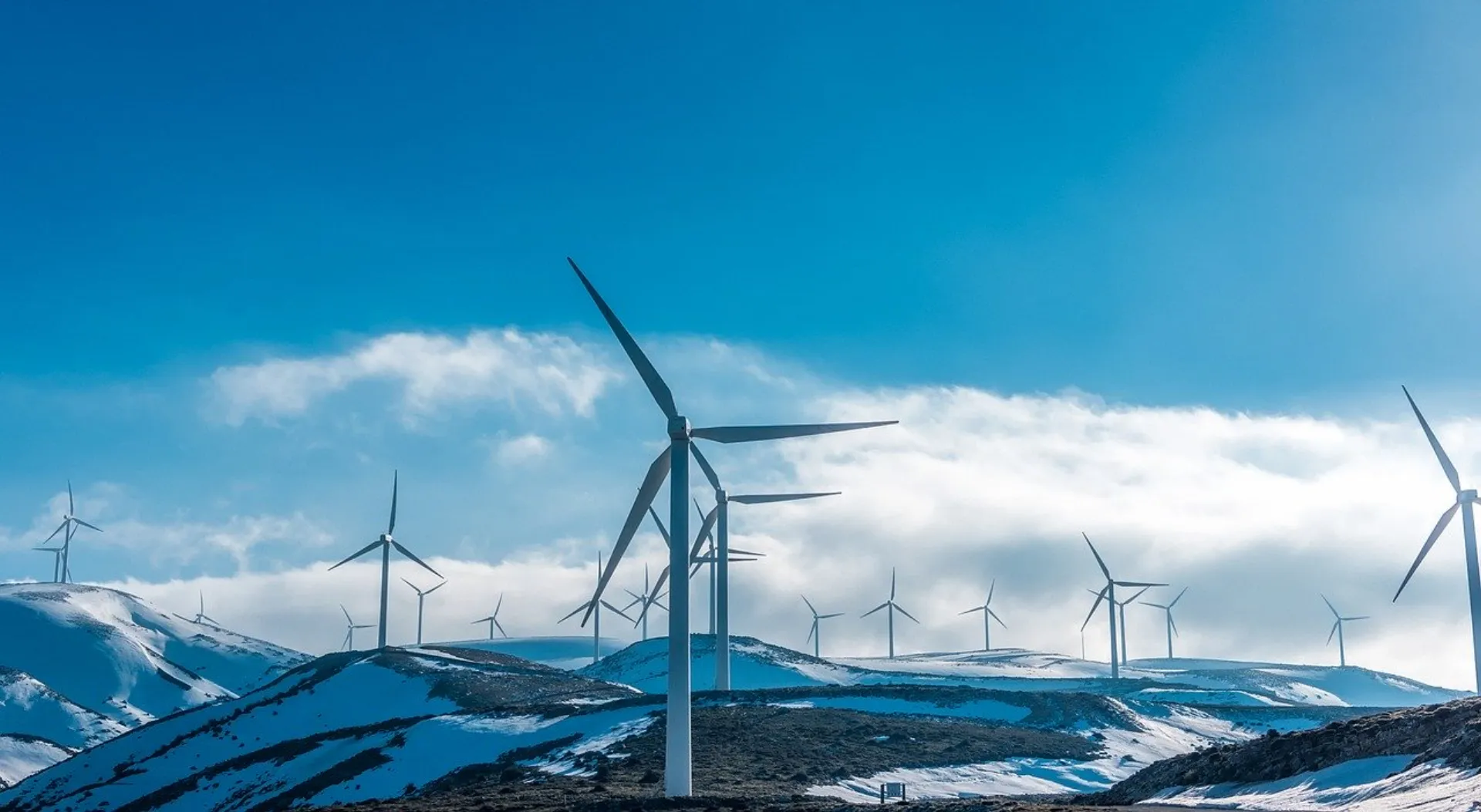CO2: Το «σοκ» στη ζήτηση ενέργειας και η ανάκαμψη «τύπου V»