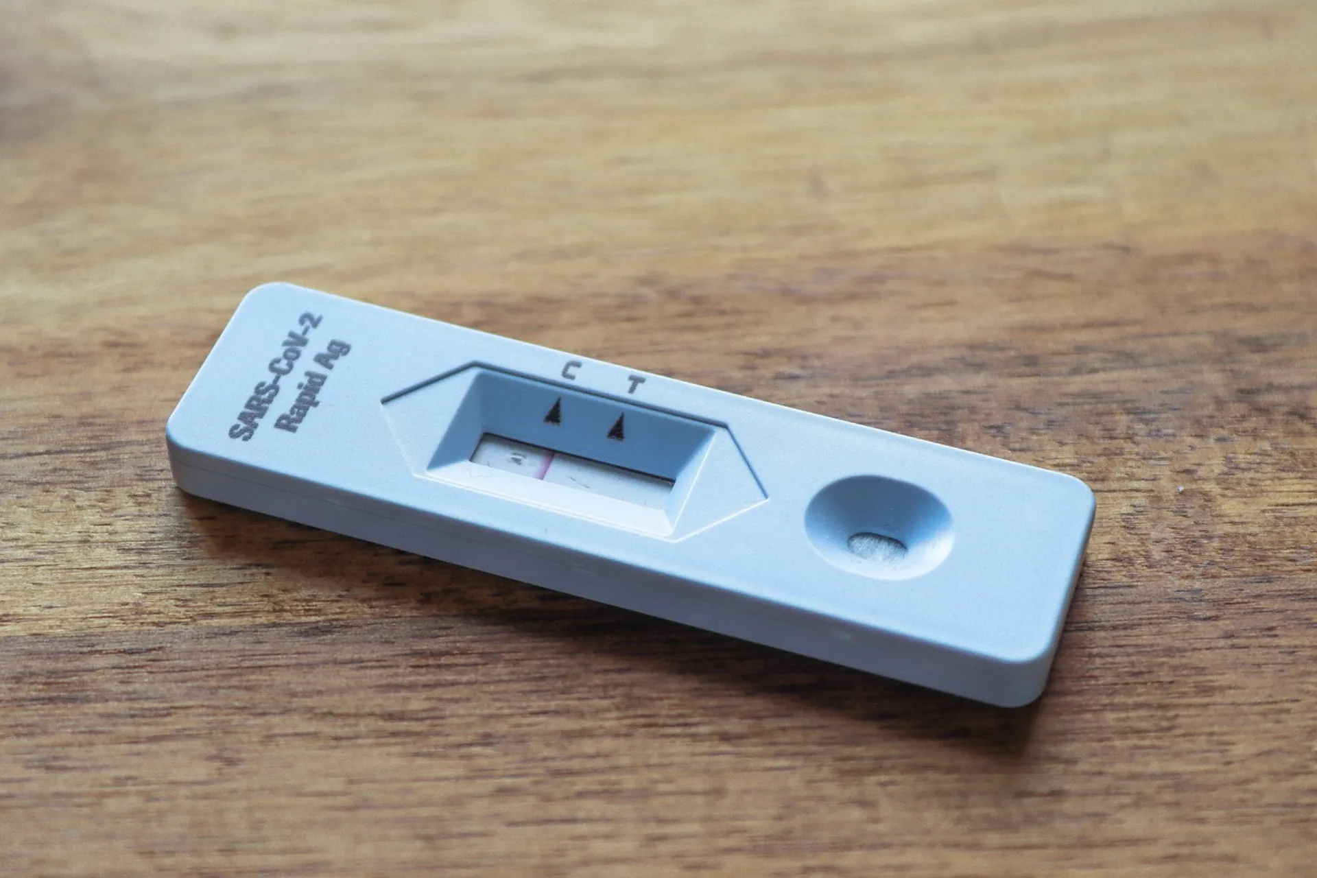 Διανομή αυτοδιαγνωστικών τεστ Αυγούστου: Ποιοι τα δικαιούνται;