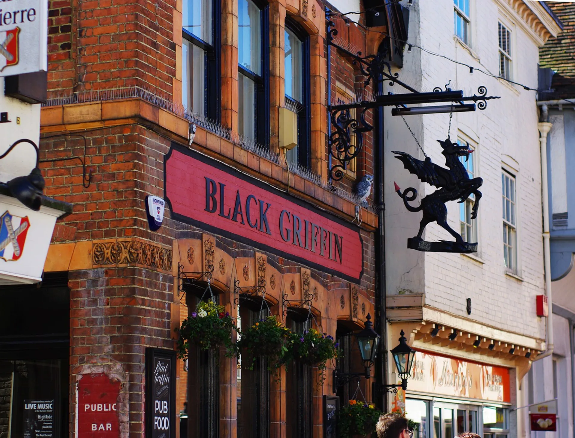 Covid-19: 1,4 δις δολάρια οι αποζημιώσεις στη Βρετανία για διακοπή εργασιών